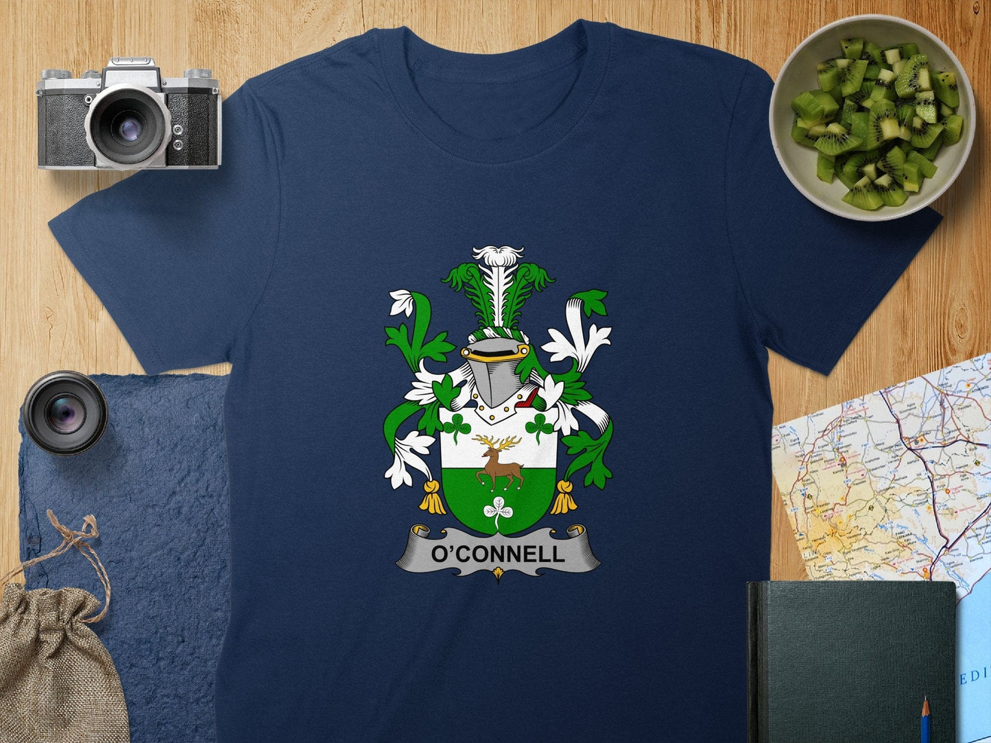 Physical Item S / Navy O'Connell Surname Irish Heraldry Family Crest T-Shirt