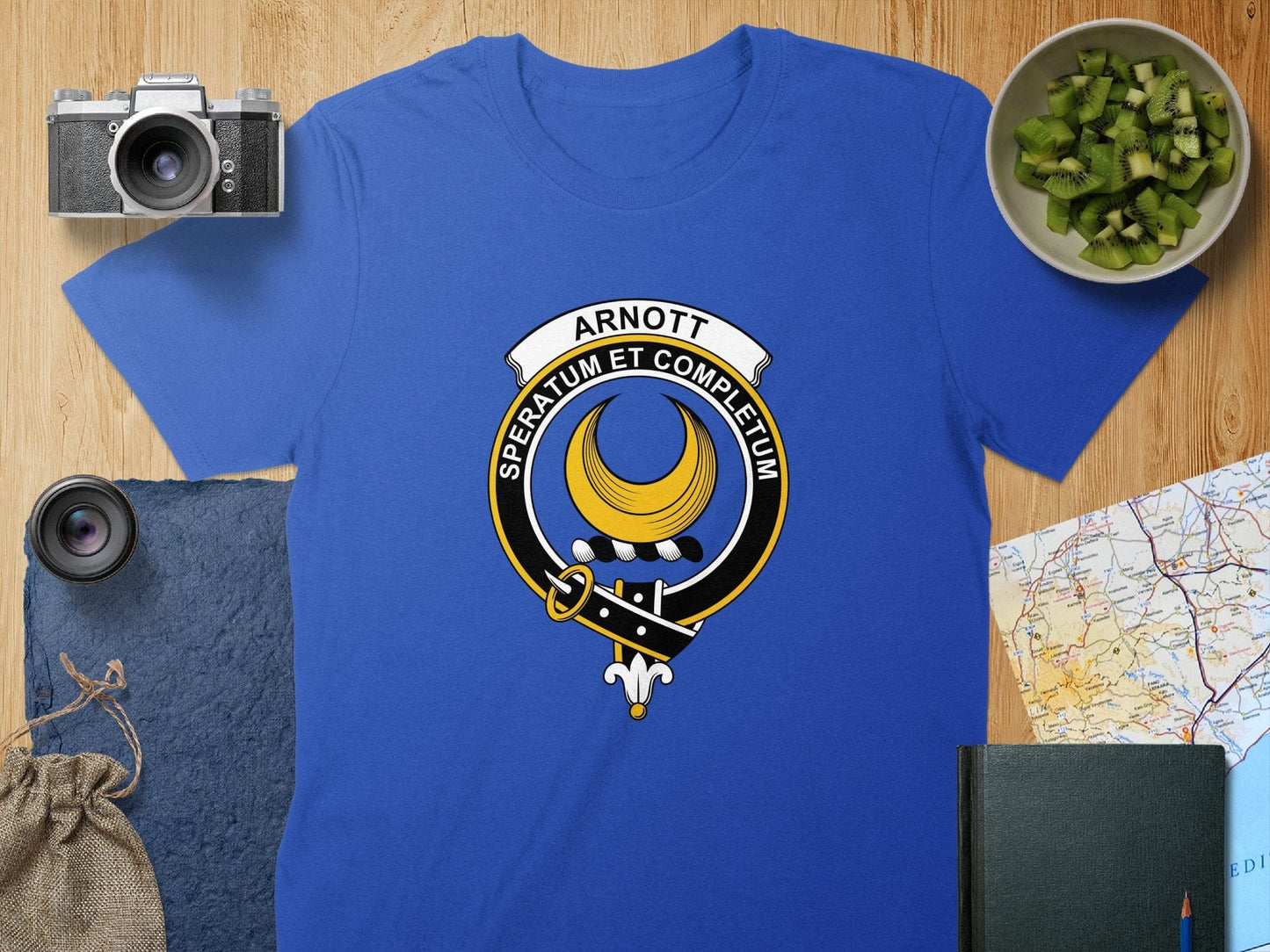 Physical Item S / Royal Arnott Clan Crest Scottish Unisex T-Shirt