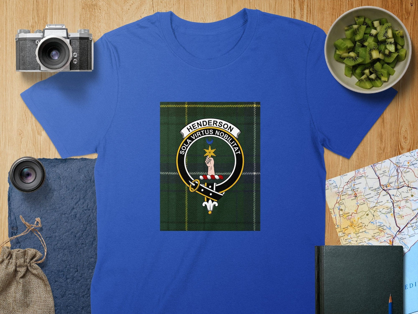 Physical Item S / Royal Henderson Clan Scottish Tartan Crest Unisex T-Shirt