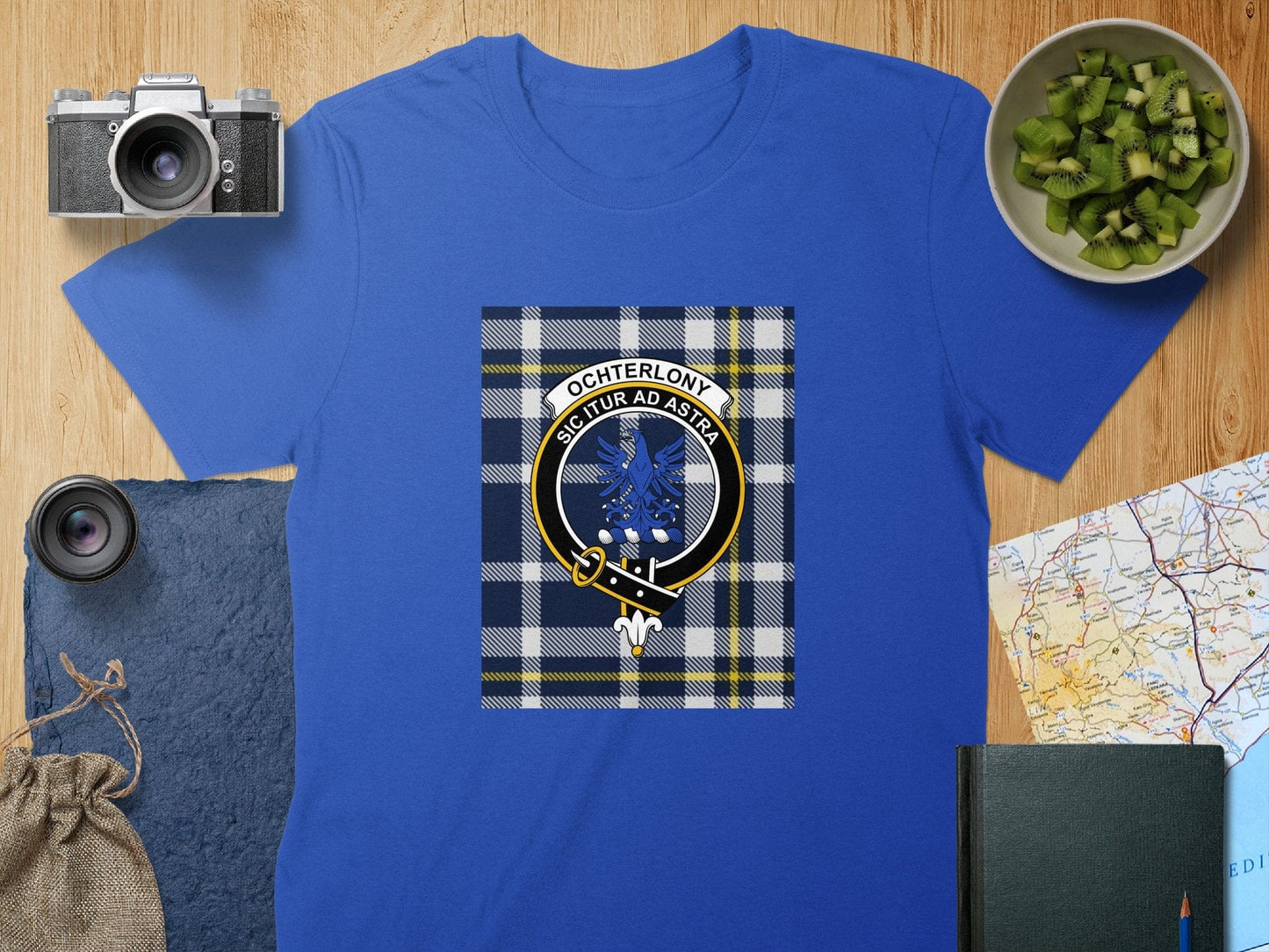 Physical Item S / Royal Ochterlony Clan Scottish Tartan Crest Unisex T-Shirt