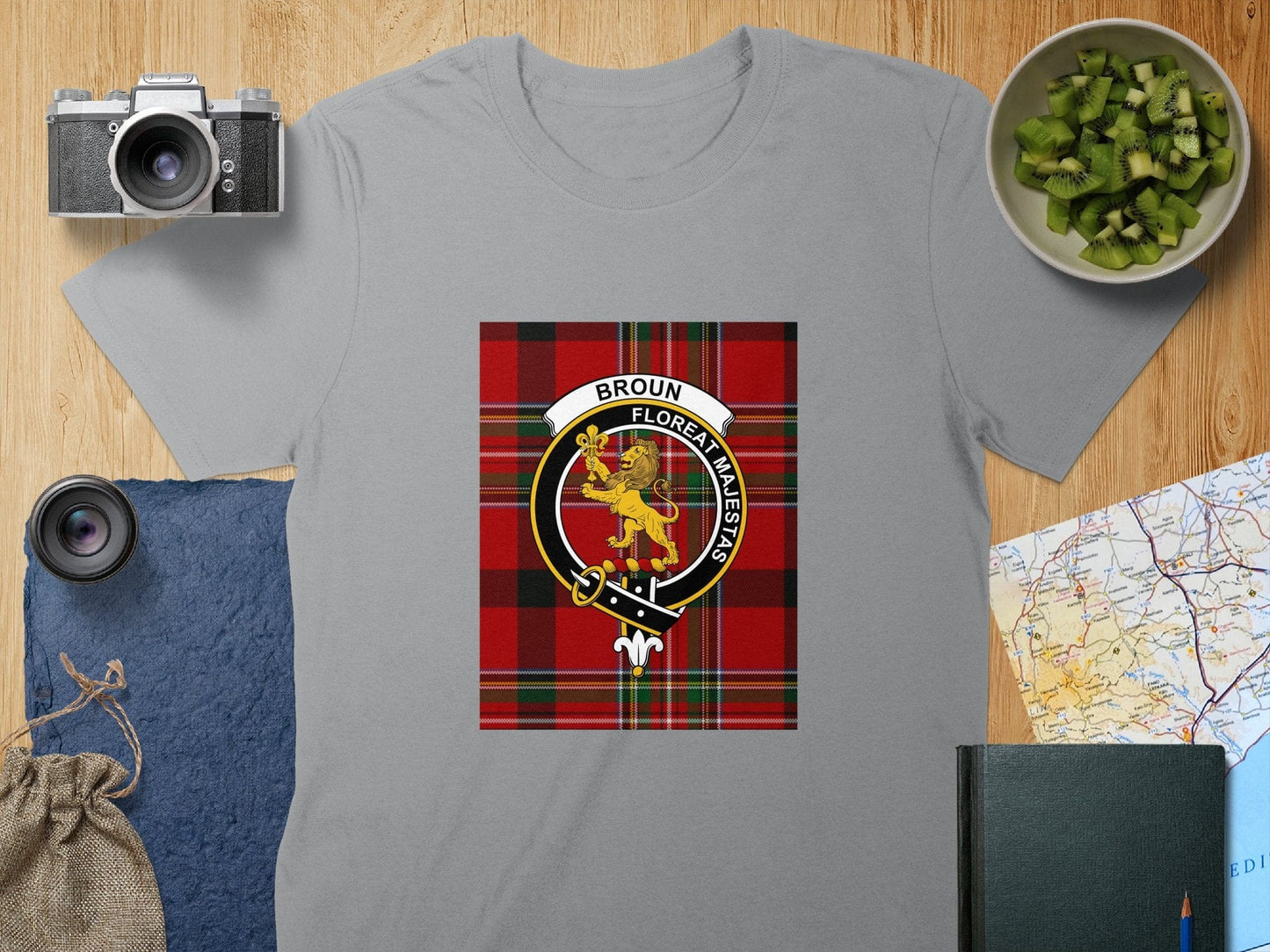 Physical Item S / Sport Grey Broun Clan Scottish Tartan Crest Unisex T-Shirt