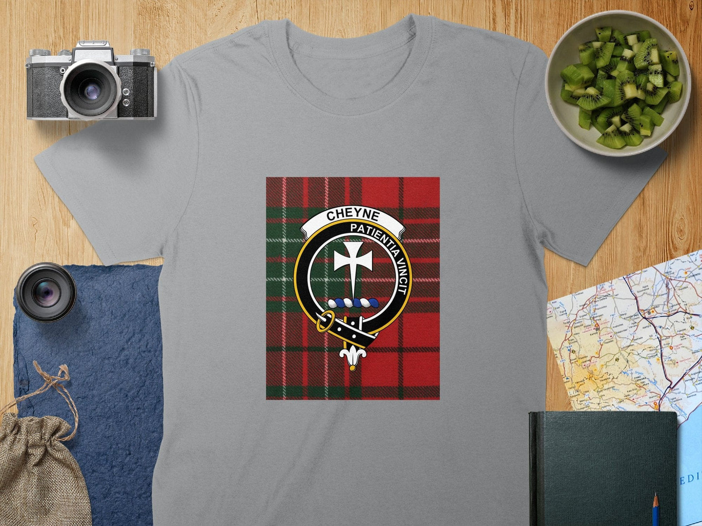 Physical Item S / Sport Grey Cheyne Clan Scottish Tartan Crest Unisex T-Shirt