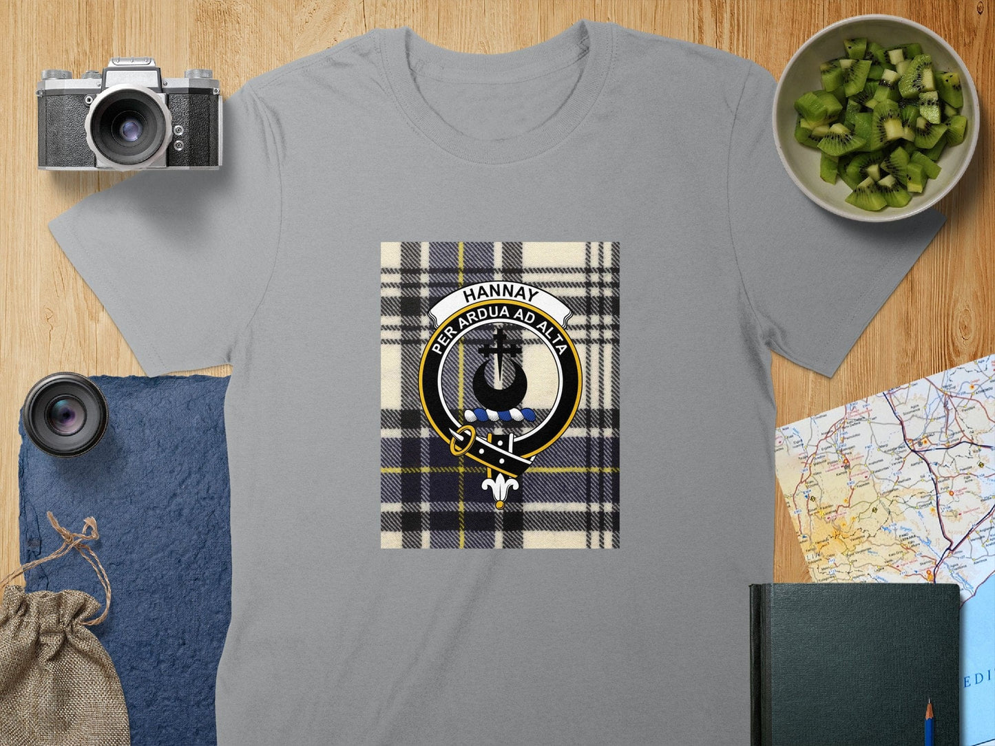 Physical Item S / Sport Grey Hannay Clan Scottish Tartan Crest Unisex T-Shirt