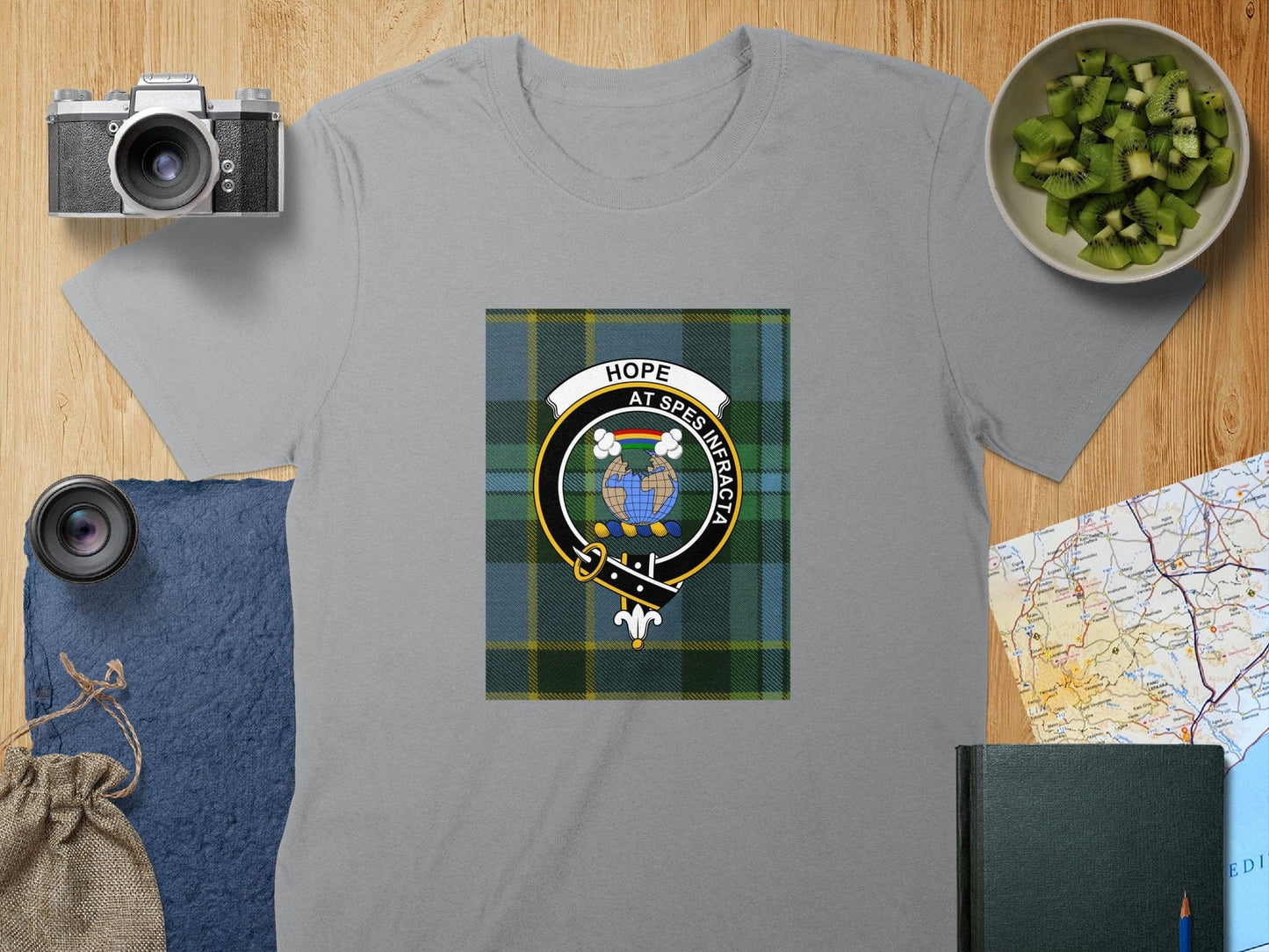 Physical Item S / Sport Grey Lockhart Clan Scottish Tartan Crest Unisex T-Shirt