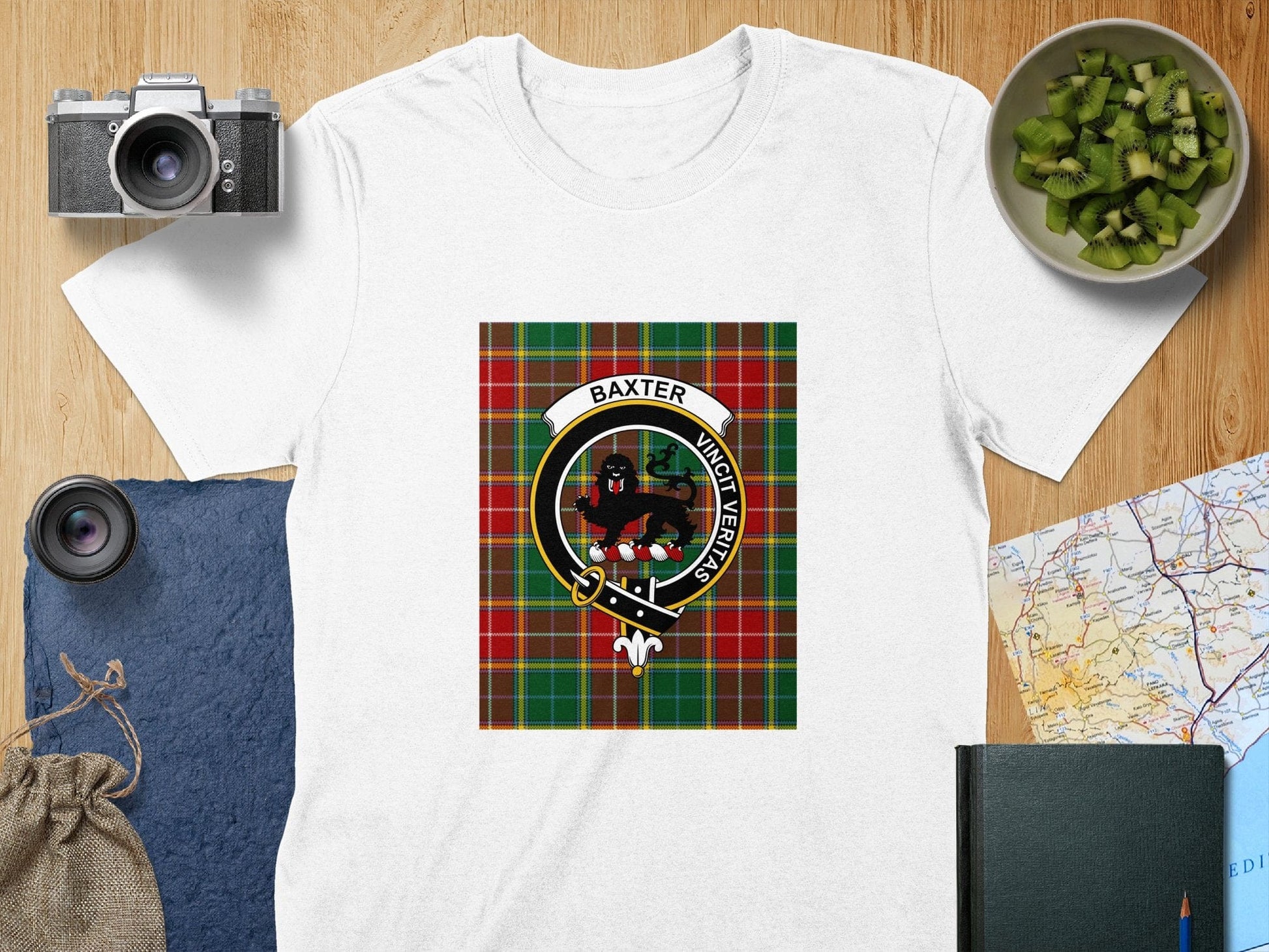 Physical Item S / White Baxter Clan Scottish Tartan Crest Unisex T-Shirt