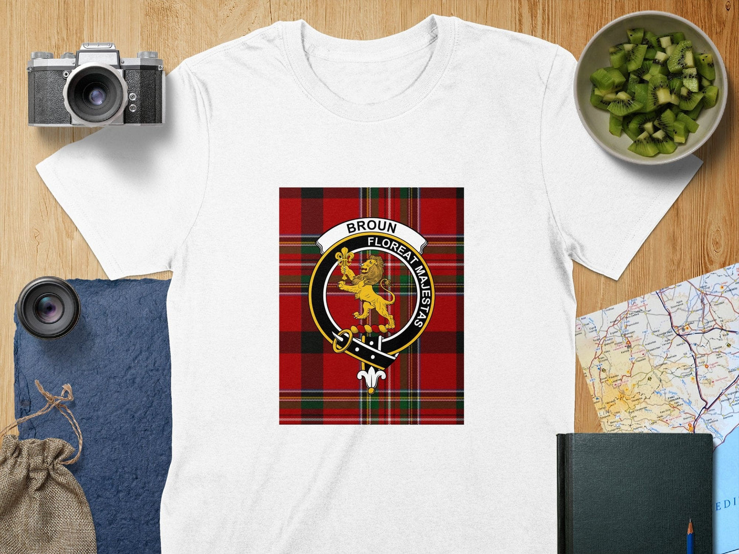 Physical Item S / White Broun Clan Scottish Tartan Crest Unisex T-Shirt