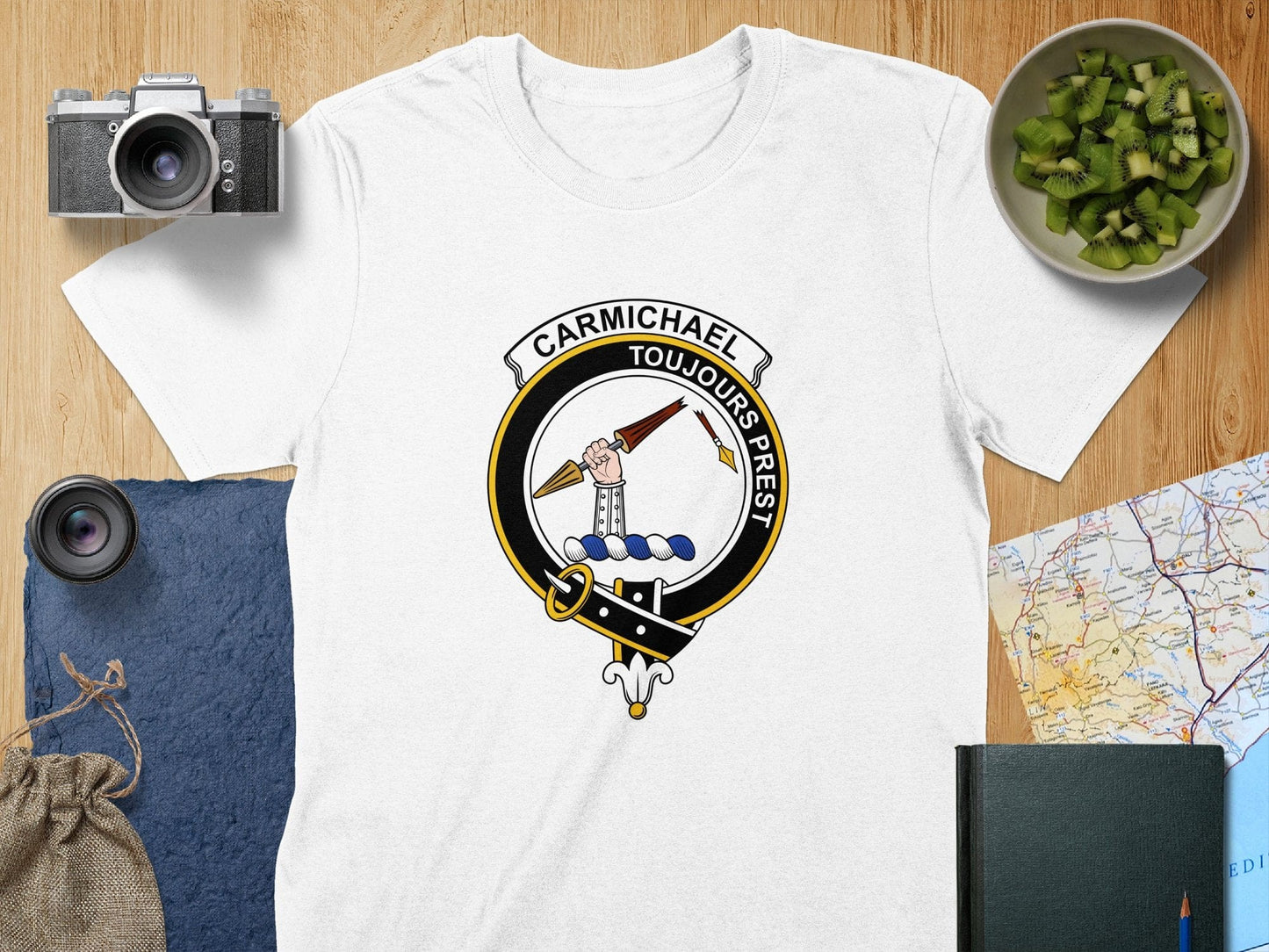 Physical Item S / White Carmichael Clan Crest Detailed Graphic T-Shirt