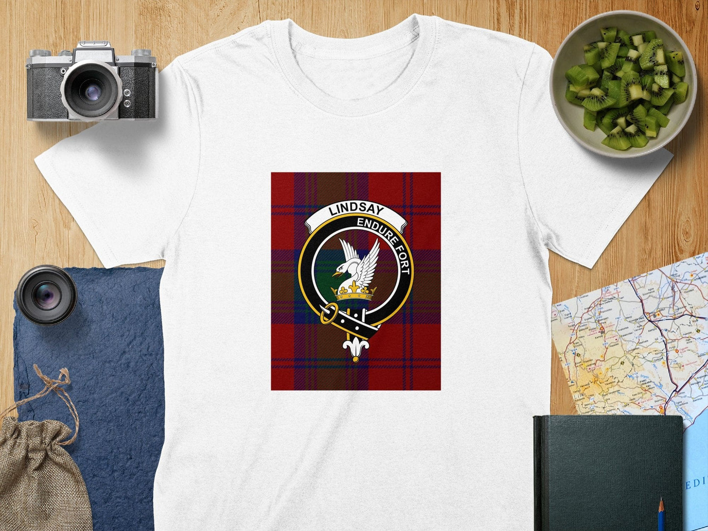 Physical Item S / White Lindsay Clan Scottish Tartan Crest Unisex T-Shirt