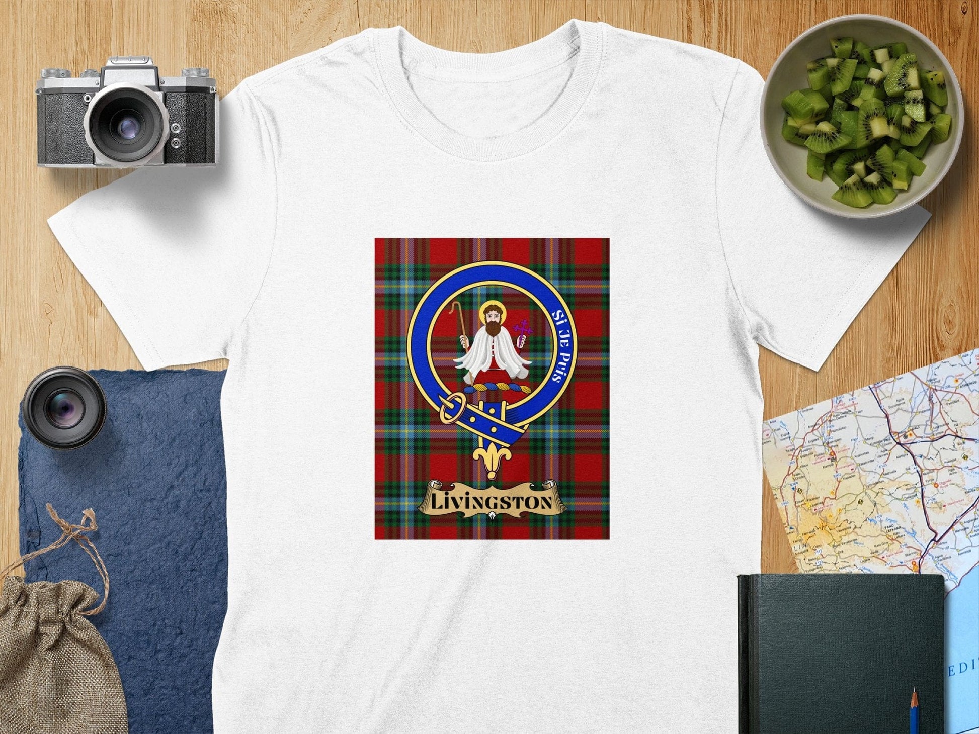 Physical Item S / White Livingston Clan Scottish Tartan Crest Unisex T-Shirt