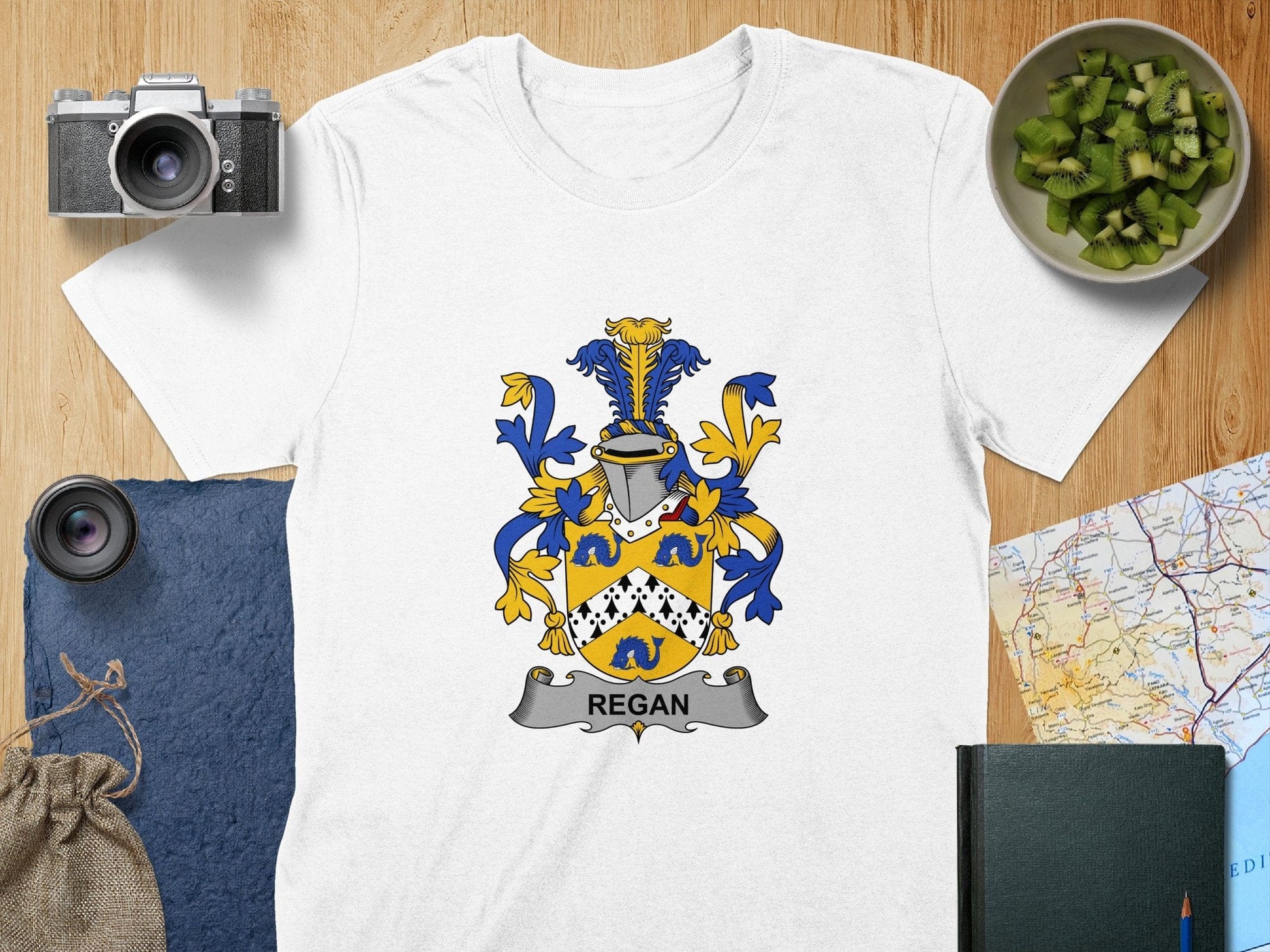 Physical Item S / White Regan Surname Irish Heraldry Unisex T-Shirt