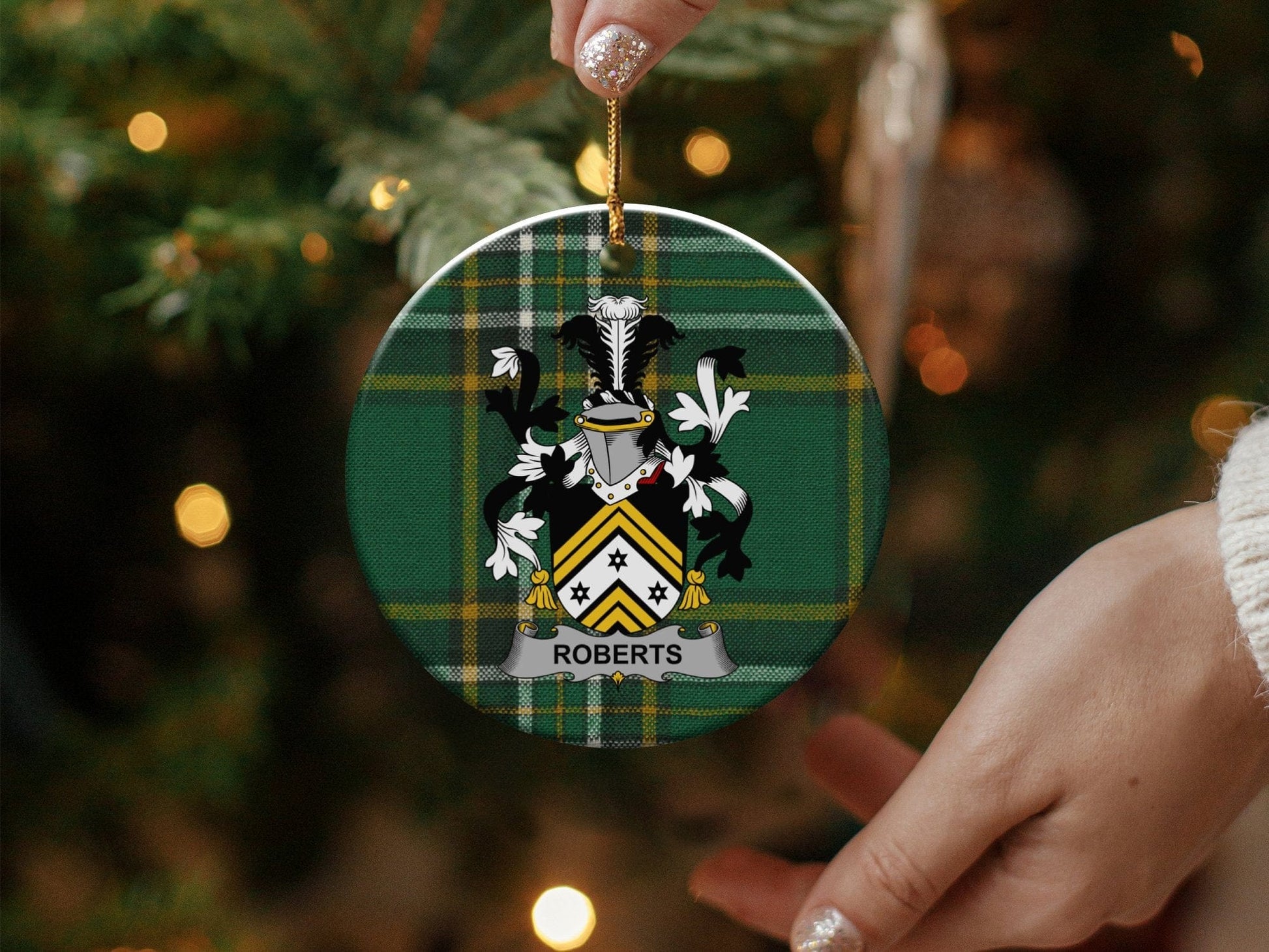 Physical Item White / 3" Roberts Irish Surname Coat of Arms Christmas Ornaments