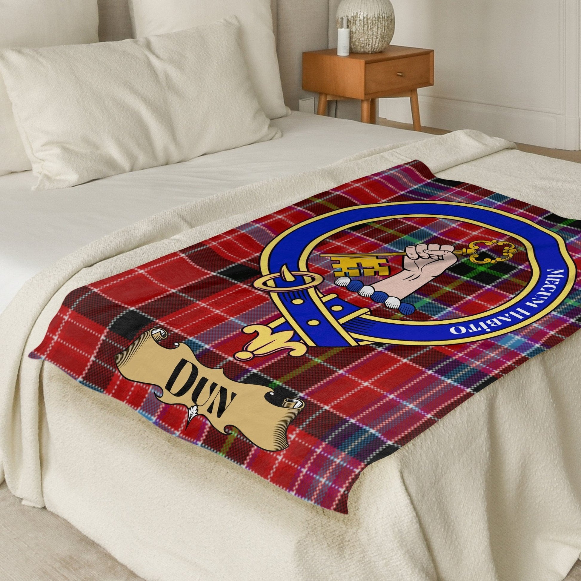 Scottish Clan Dun Crest Tartan Blanket