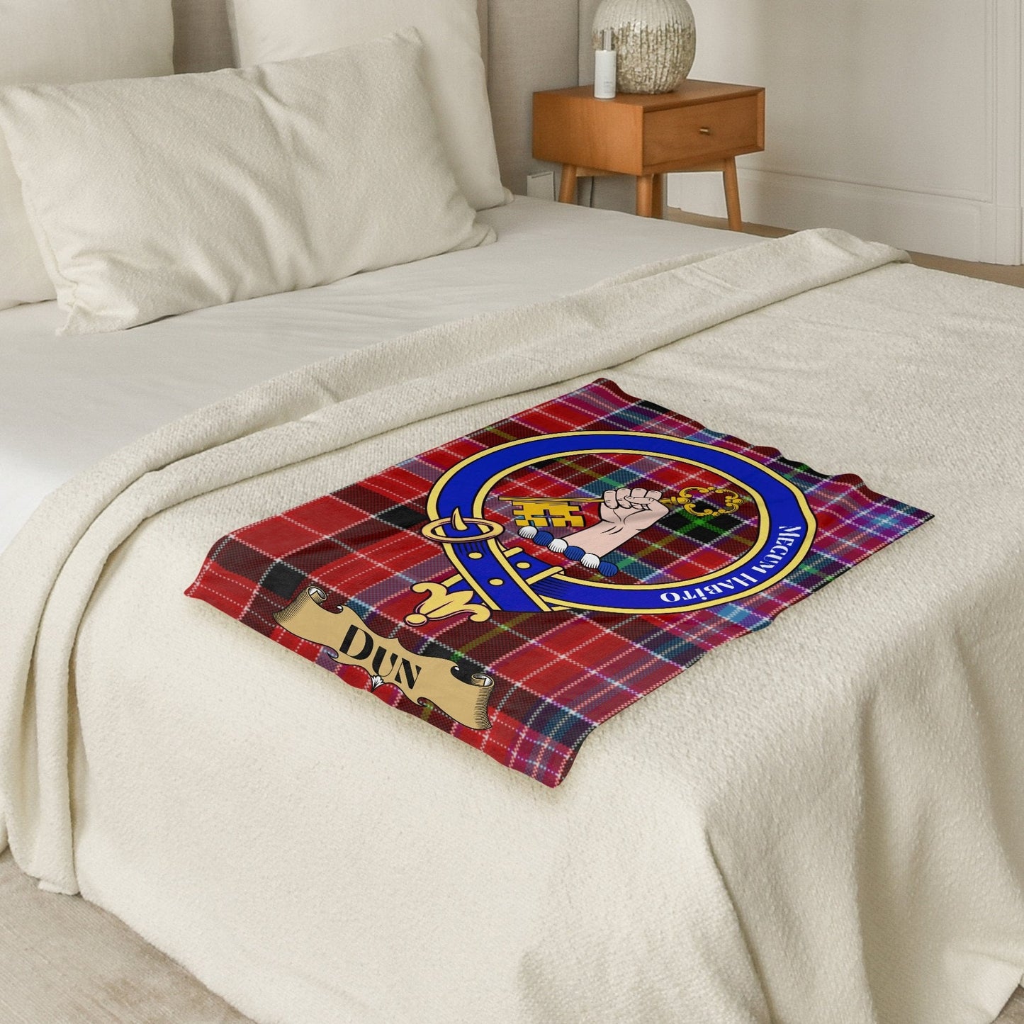 Scottish Clan Dun Crest Tartan Blanket