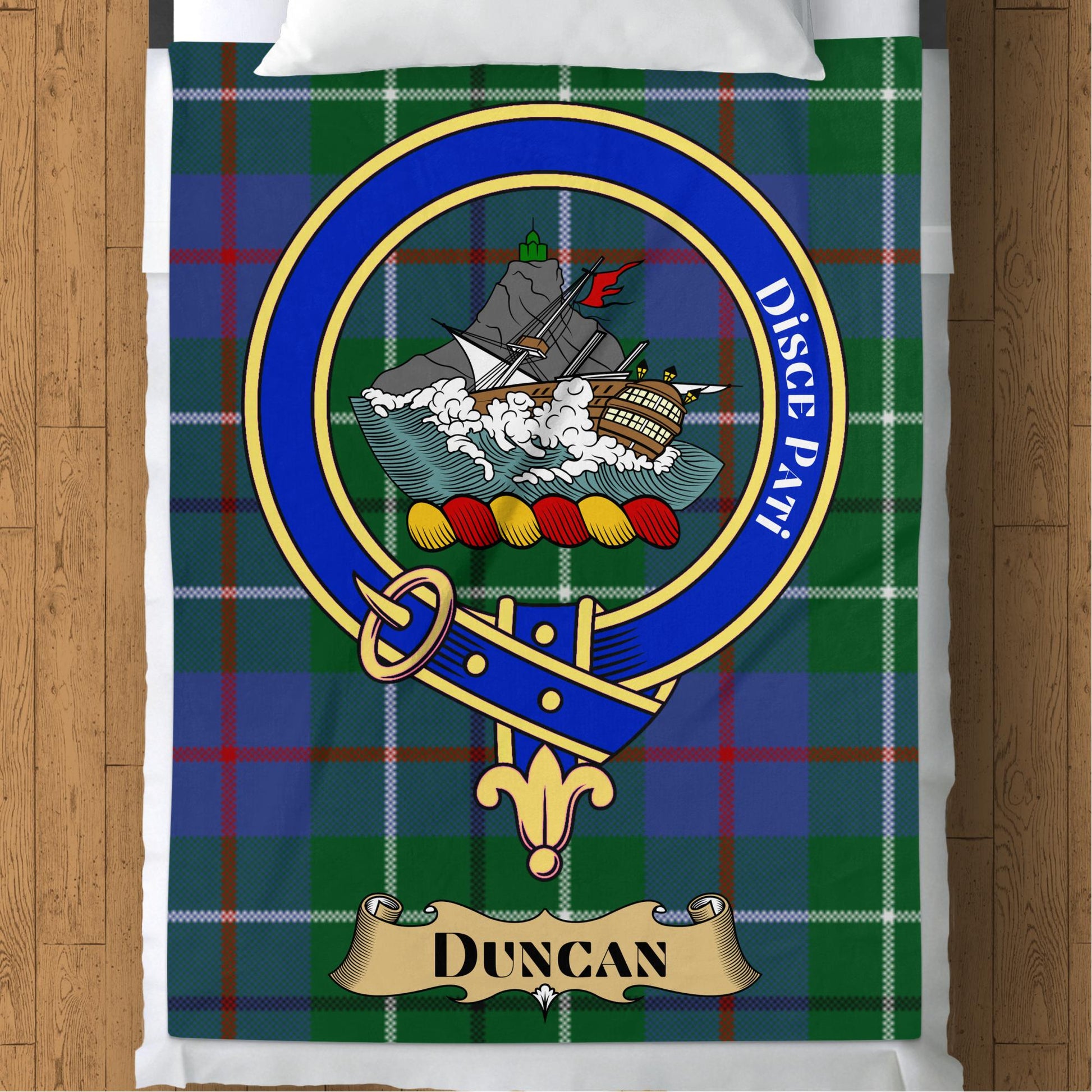 Scottish Clan Duncan Crest Tartan Blanket