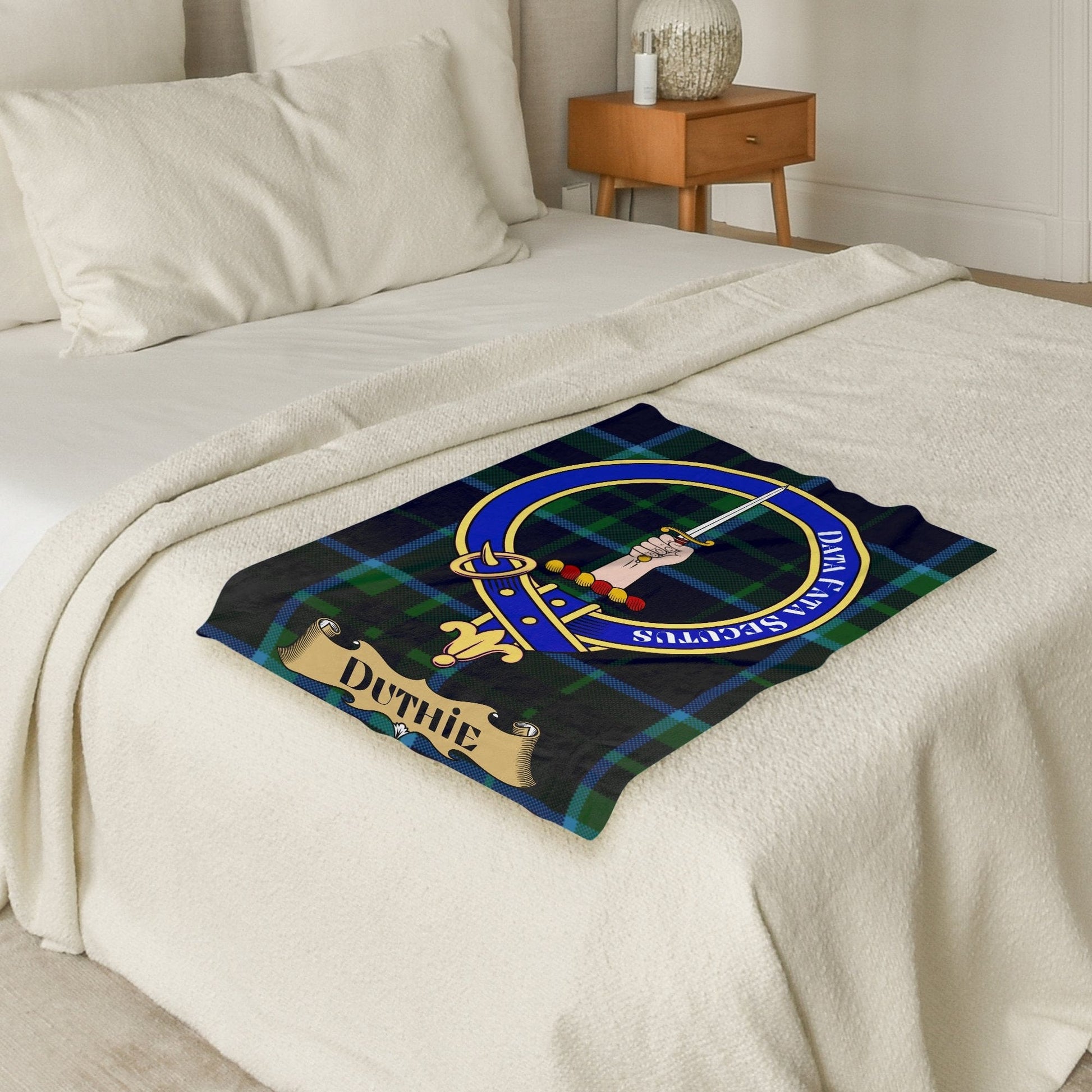 Scottish Clan Duthie Crest Tartan Blanket