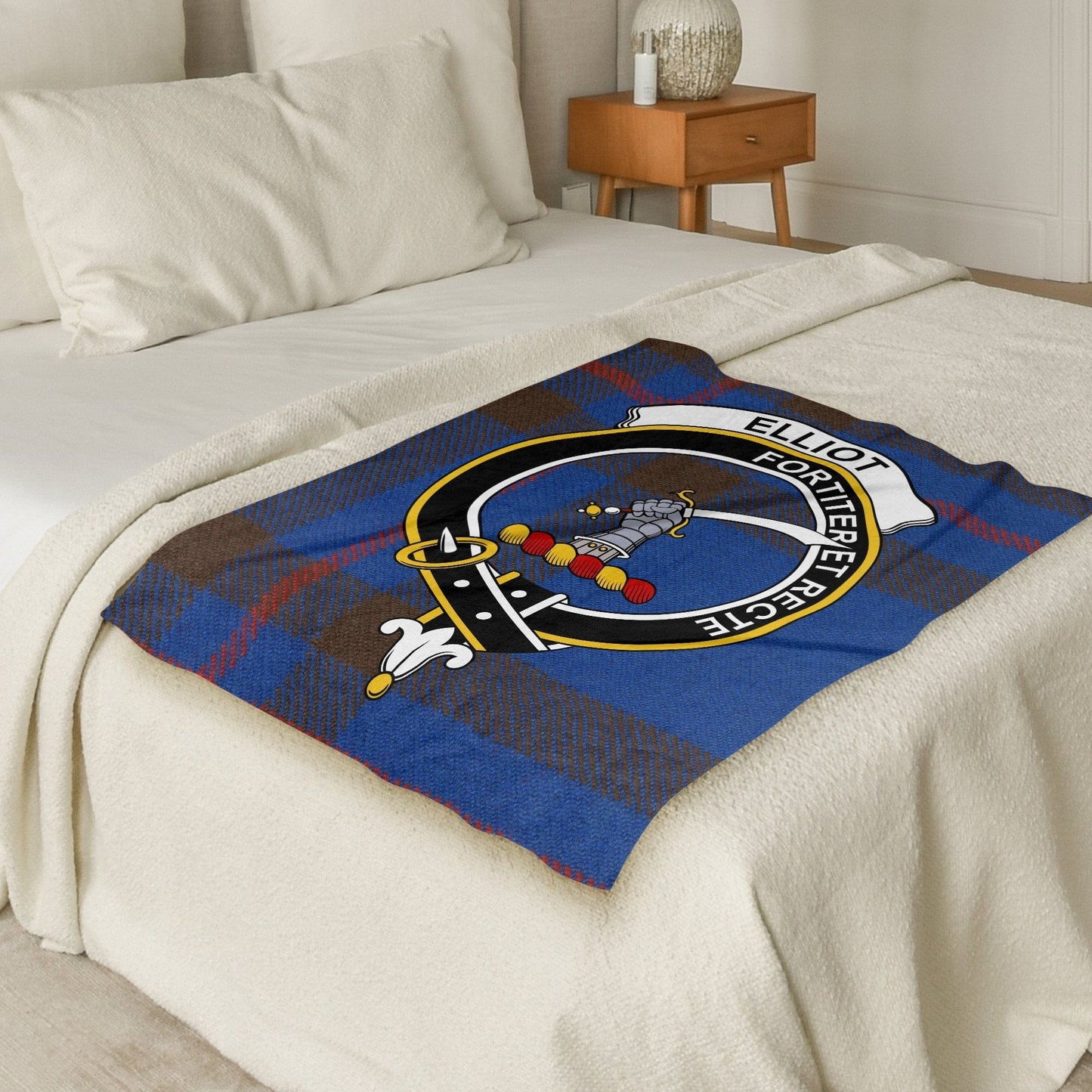 Scottish Clan Elliot Crest Tartan Blanket