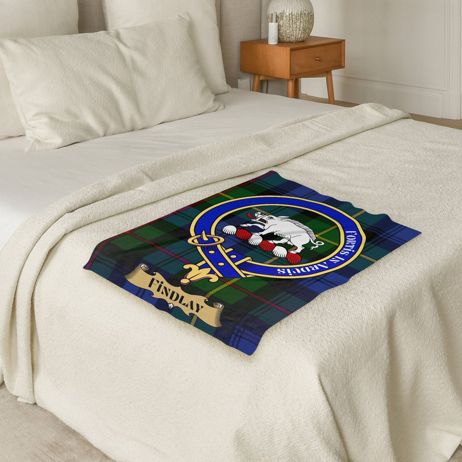 Scottish Clan Findlay Crest Tartan Blanket