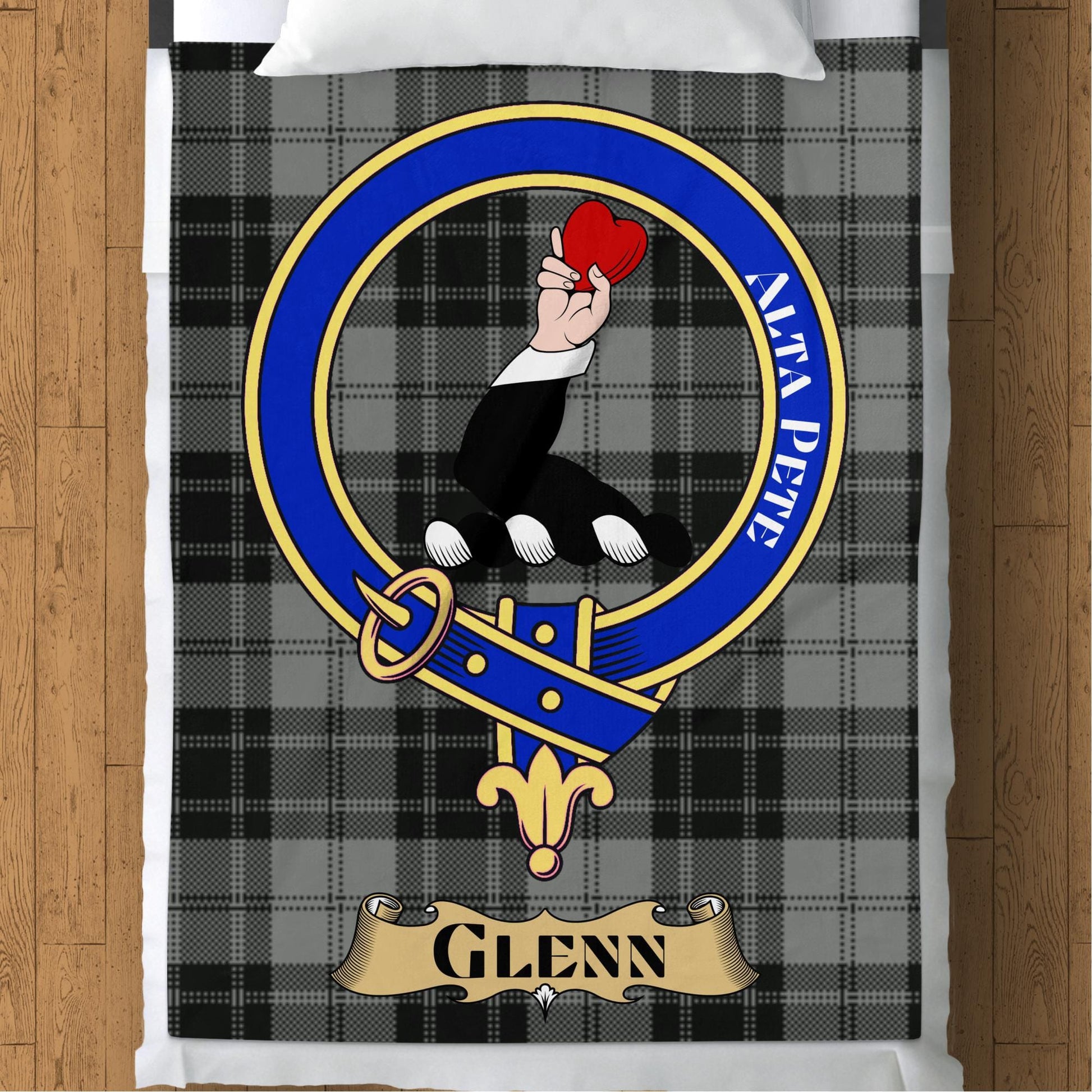 Scottish Clan Glenn Crest Tartan Blanket