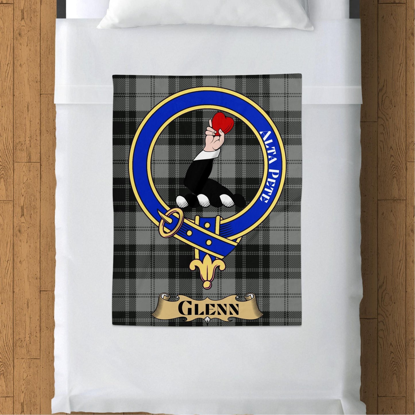 Scottish Clan Glenn Crest Tartan Blanket