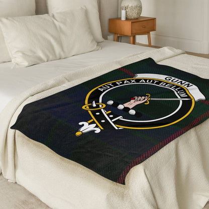 Scottish Clan Gunn Crest Tartan Blanket