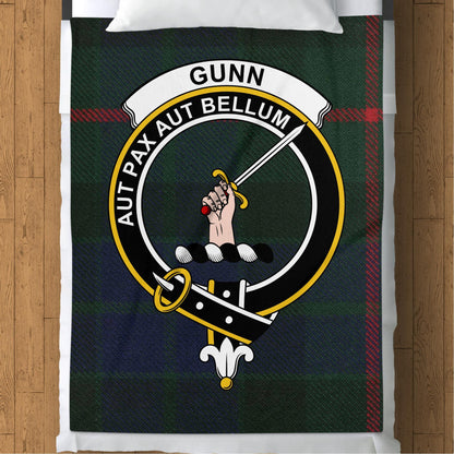 Scottish Clan Gunn Crest Tartan Blanket