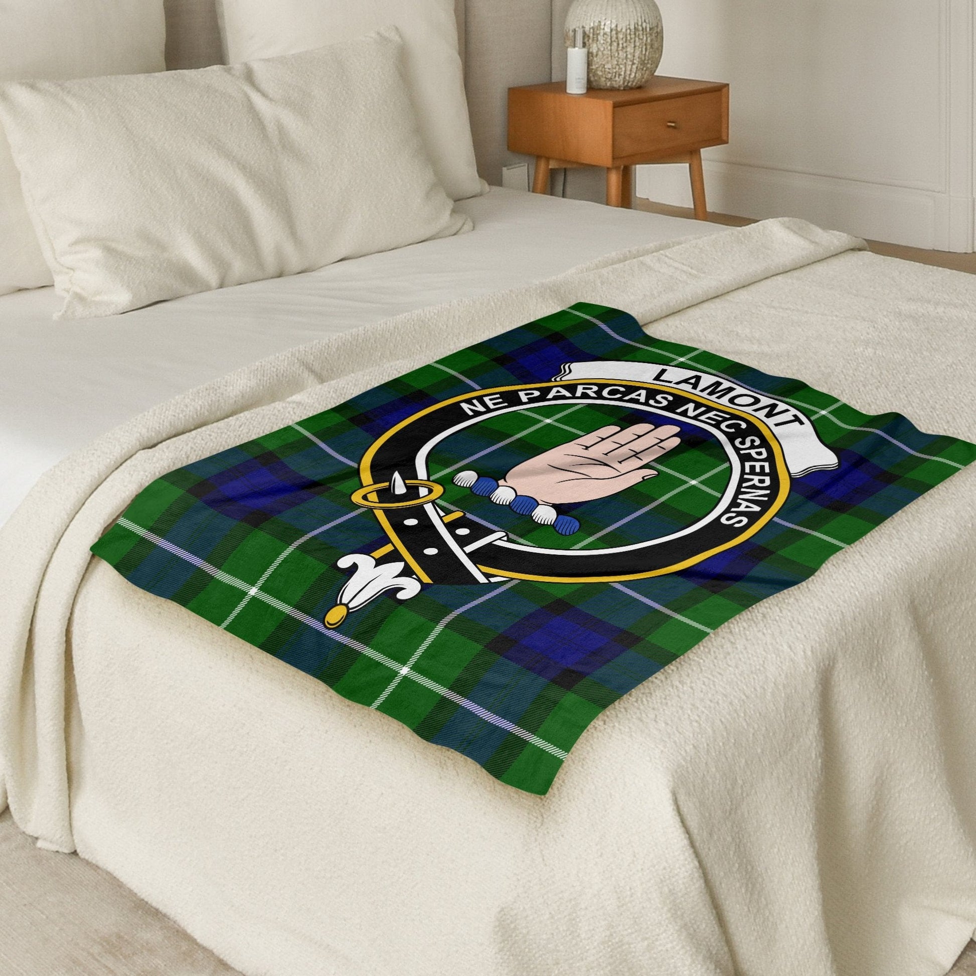 Scottish Clan Lamont Crest Tartan Blanket