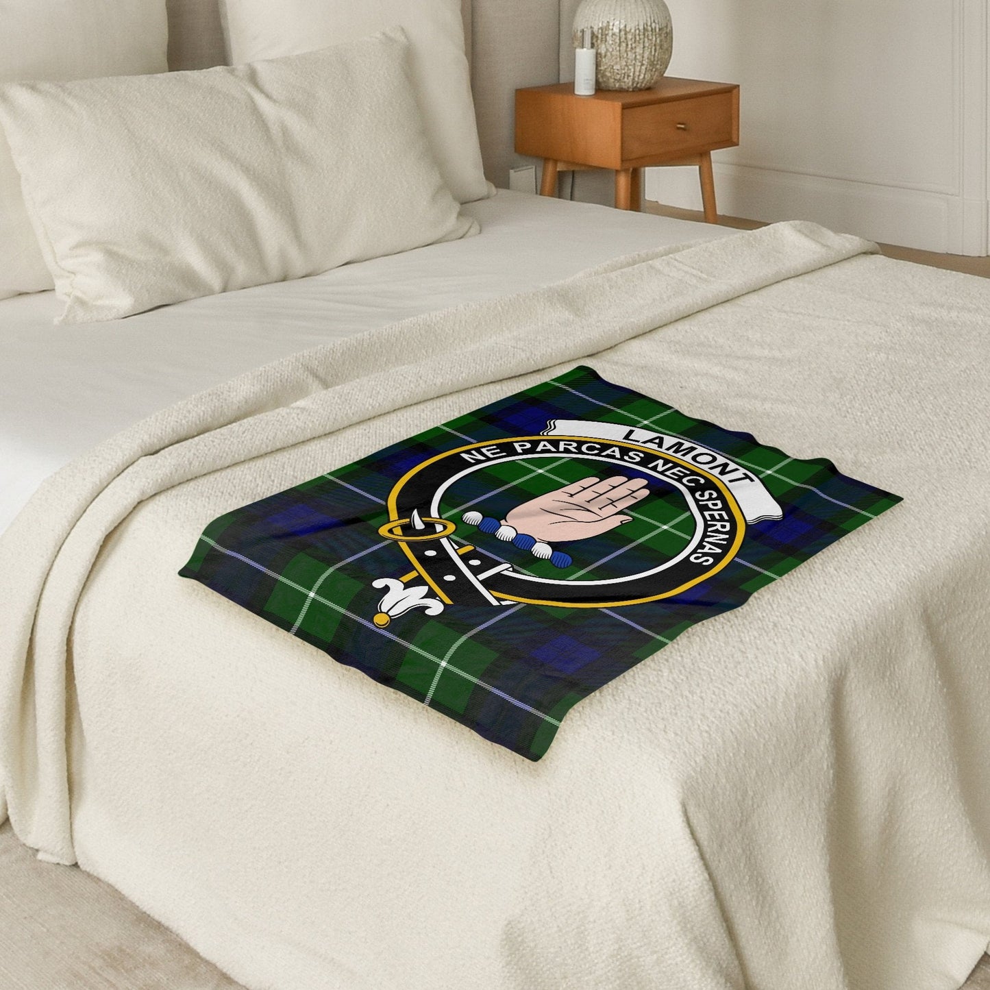 Scottish Clan Lamont Crest Tartan Blanket