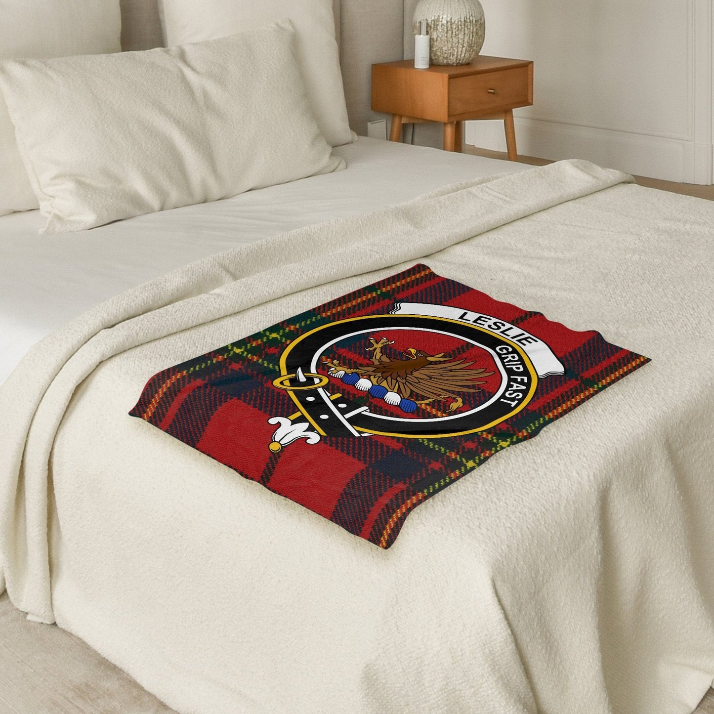 Scottish Clan Leslie Crest Tartan Blanket