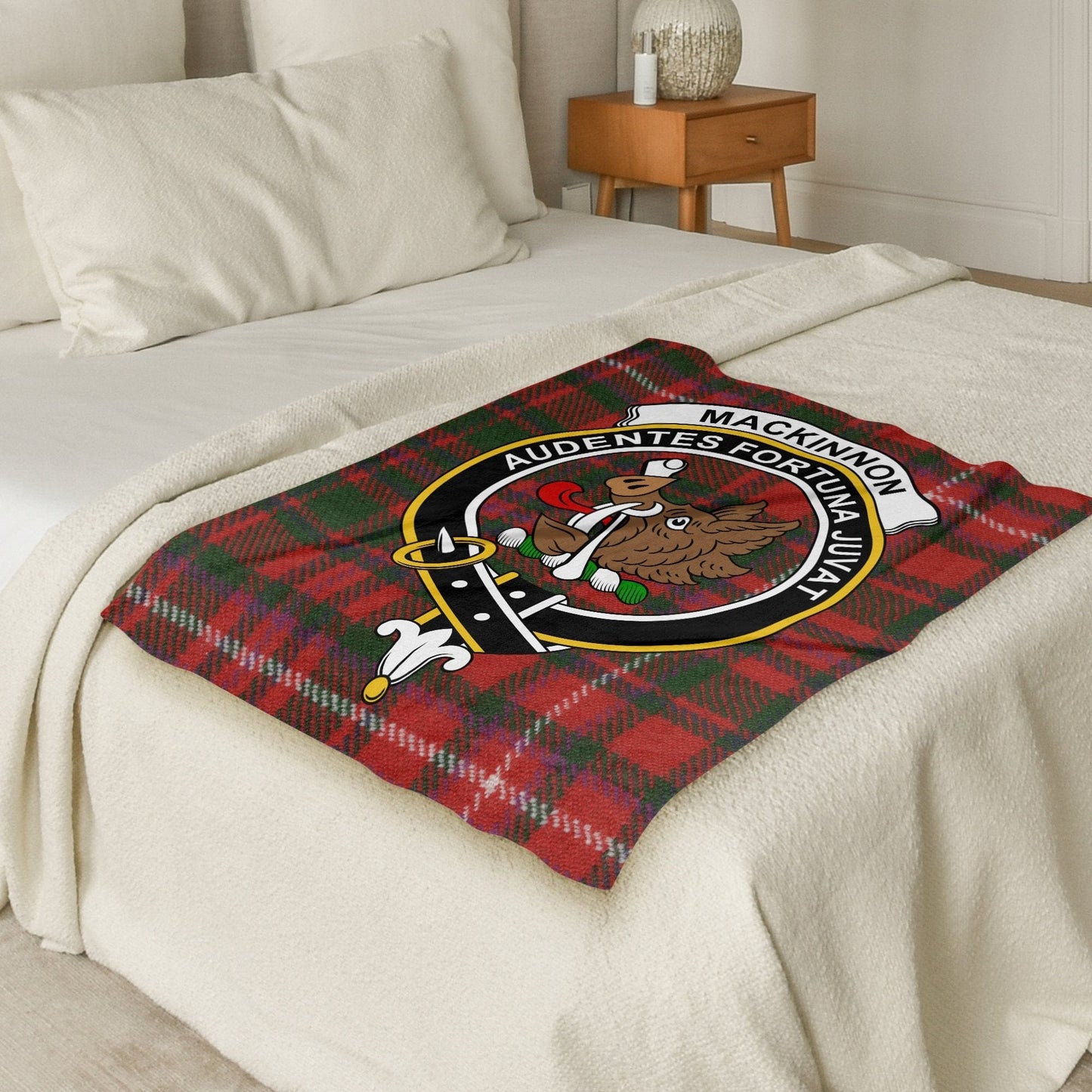 Scottish Clan Mackinnon Crest Tartan Blanket