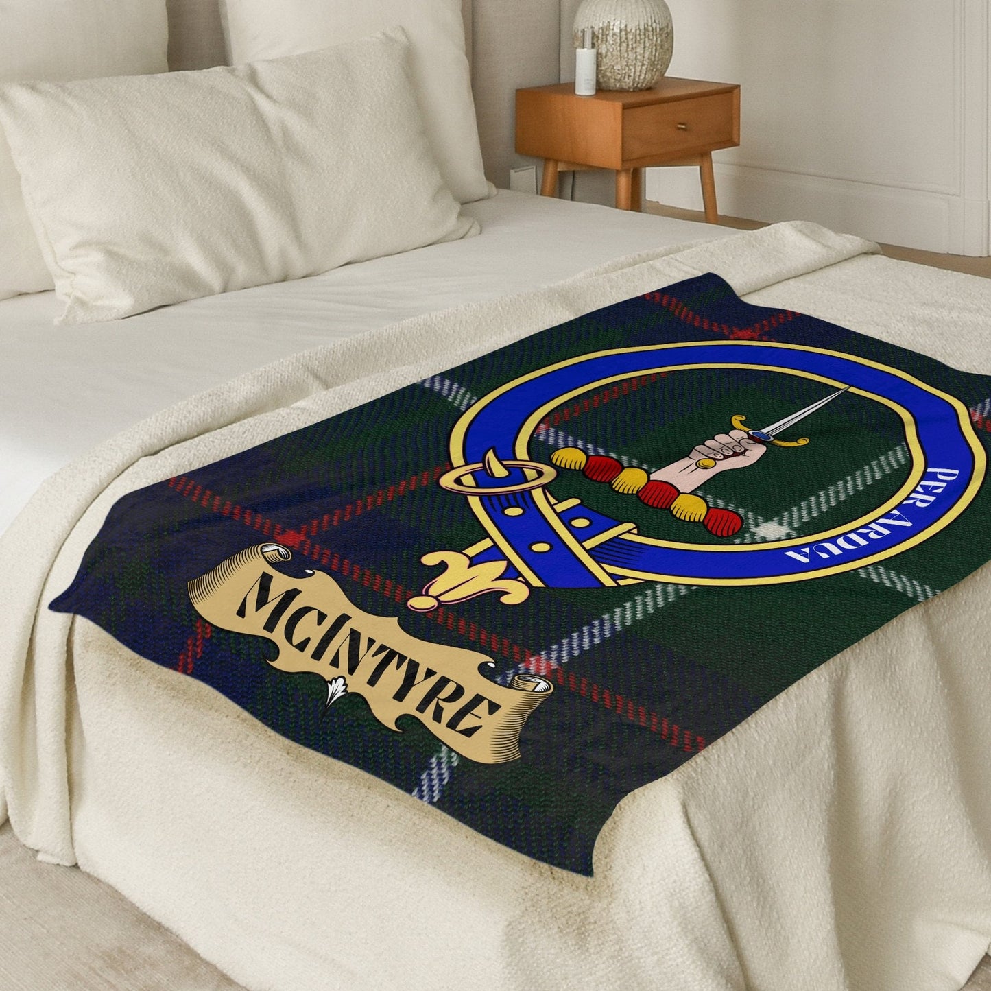 Scottish Clan McIntyre Crest Tartan Blanket